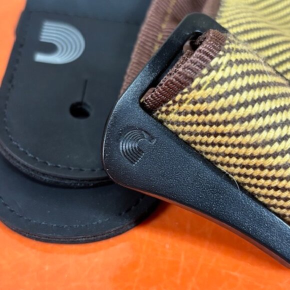 D'Addario Classic Tweed Guitar Strap, Traditional - Picture 2 of 3